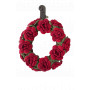 Christmas in Bloom by DROPS Design - Julekrans med blomster Hækleopskrift 22 cm