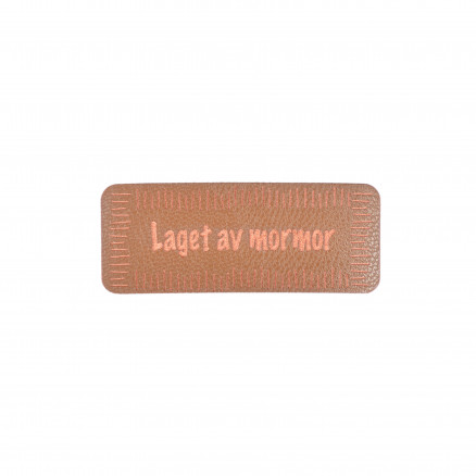 Norsk Label Laget av Mormor Imiteret læder Brun 5x2cm - 1 stk