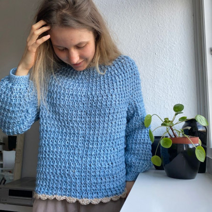 Lily's Sweater af Rito Krea - Sweater Hækleopskrift str. XS-XL thumbnail