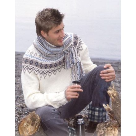 #2 - Prince of Snow by DROPS Design - Sweater og Halstørklæde Strikkeopskri - 12/14 år