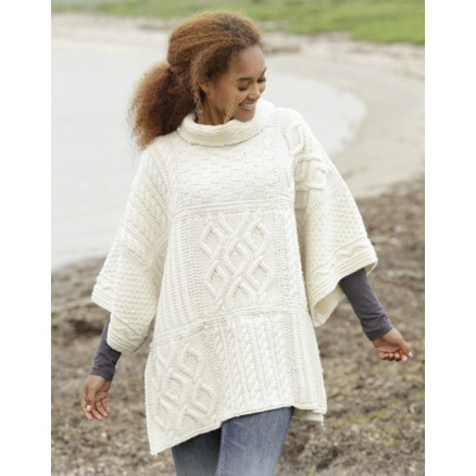 Comfort Chronicles by DROPS Design - Poncho Strikkeopskrift One-size - One Size