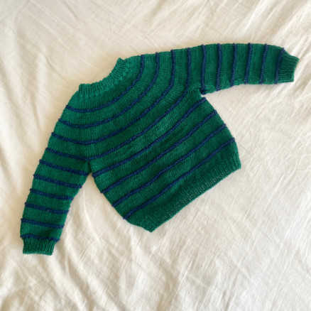 Charme Sweater af Knit by Nees  -  Garnpakke til Charme Sweater Str. 0 m