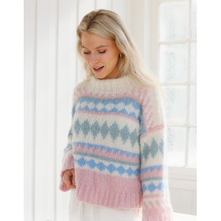 Berries and Cream Sweater by DROPS Design - Bluse Strikkeopskrift str. thumbnail