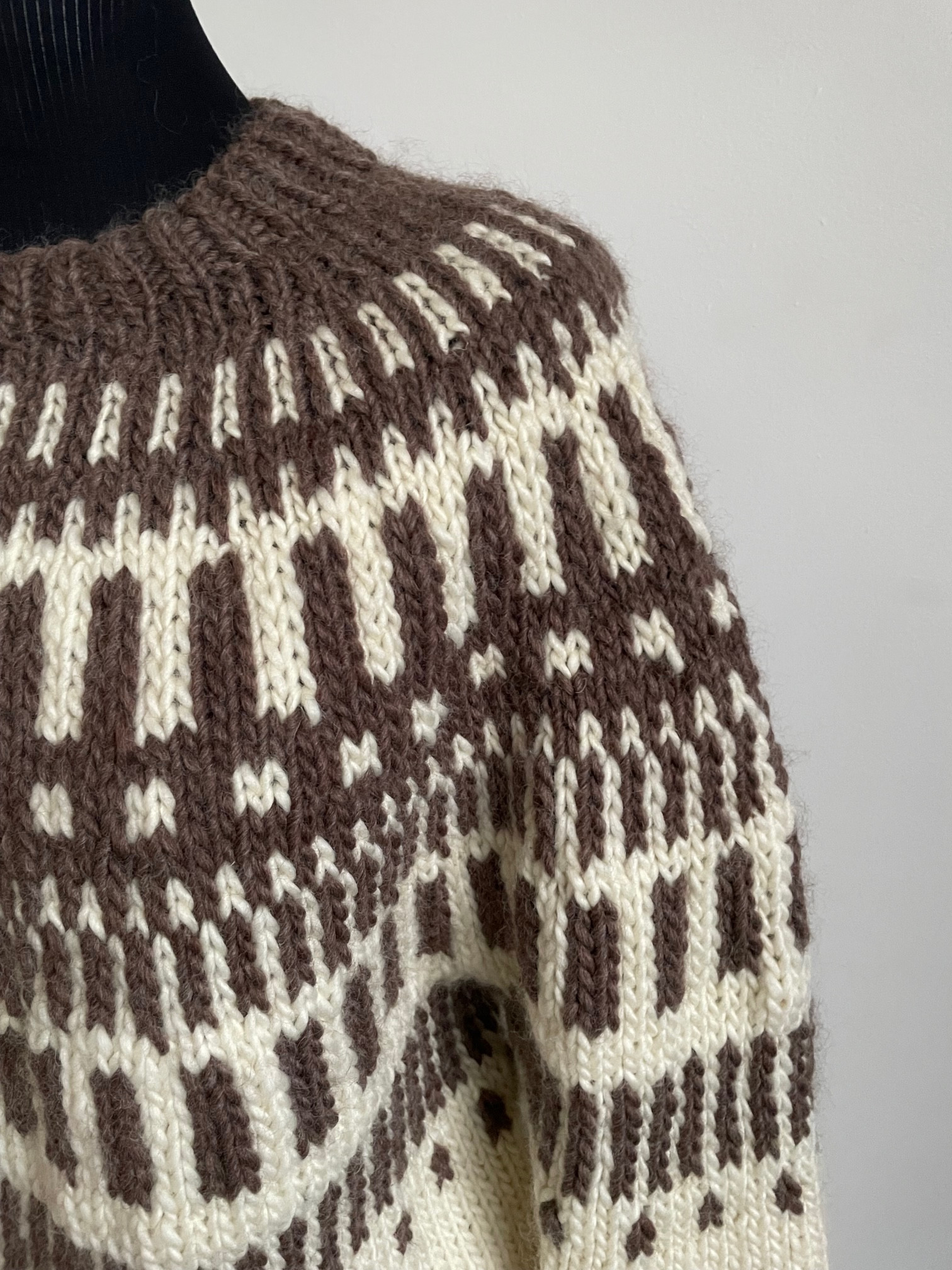 Snowdrop uldsweater af Rito Krea - Sweater Strikkeopskrift str. S-XL ...